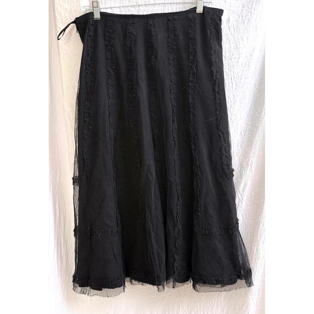 SOLD-NOT AVAILABLE DKNY Back Silk and Cotton Skirt - Picture 4 of 7